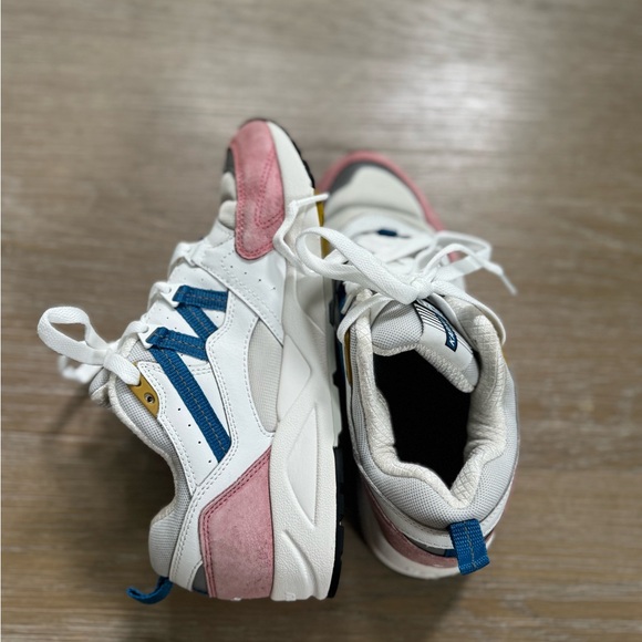 Anthropologie Karhu Fusion 2.0 women’s athletic causal Sneakers shoes size 7 - Picture 6 of 8